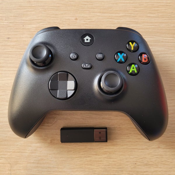 Wireless PC gaming controller Carousel 1