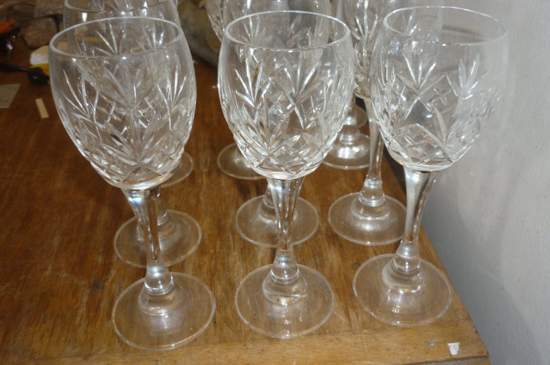 SET OF 6 CRYSTAL SHERRY GLASSES Carousel 1