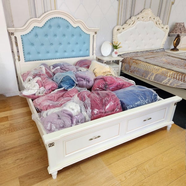 NEW Luxury Queen Bedroom Set 1.5M – European Style – Must Sell Carousel 2