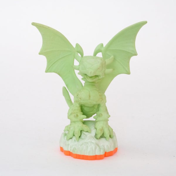 Skylanders Giants - RARE VARIANT Cynder - GLOW IN THE DARK - Cinder Carousel 2