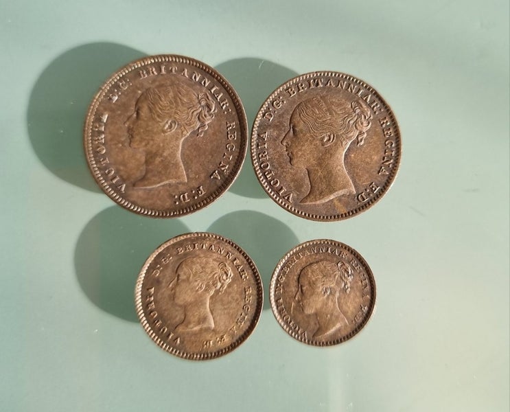1865 Queen Victoria Young Head Silver Maundy Coin Set Carousel 2