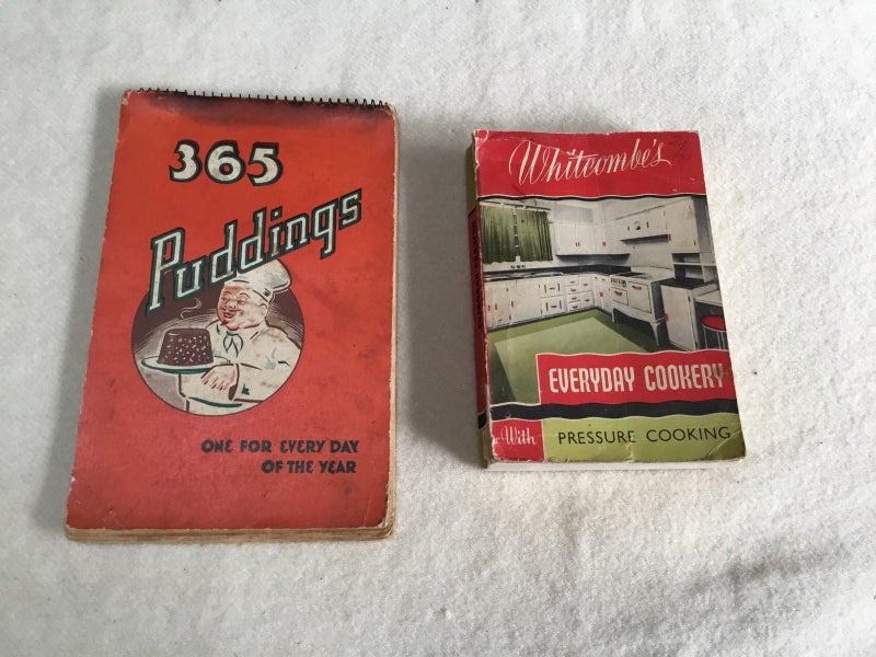 2 X Rare Vintage Whitcombe Cook Books Carousel 1