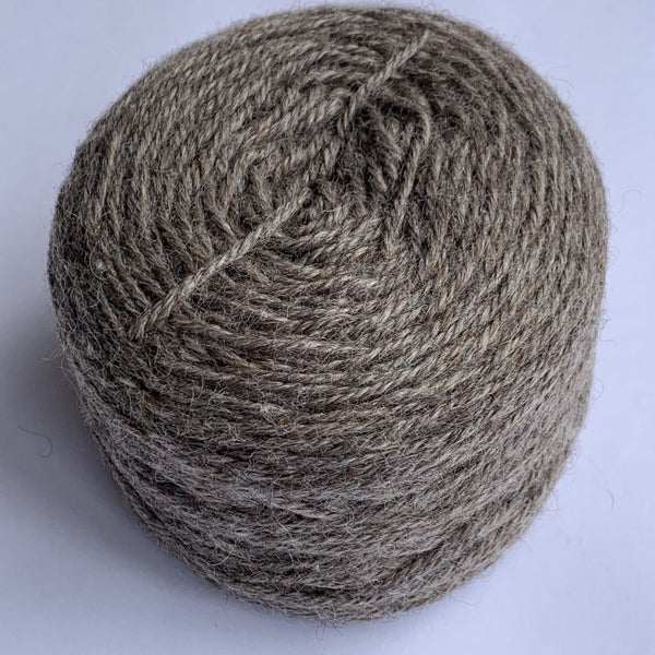 KNITTING YARN - NZ 100% PURE NEW WOOL - FOUR 190g BALLS Carousel 1