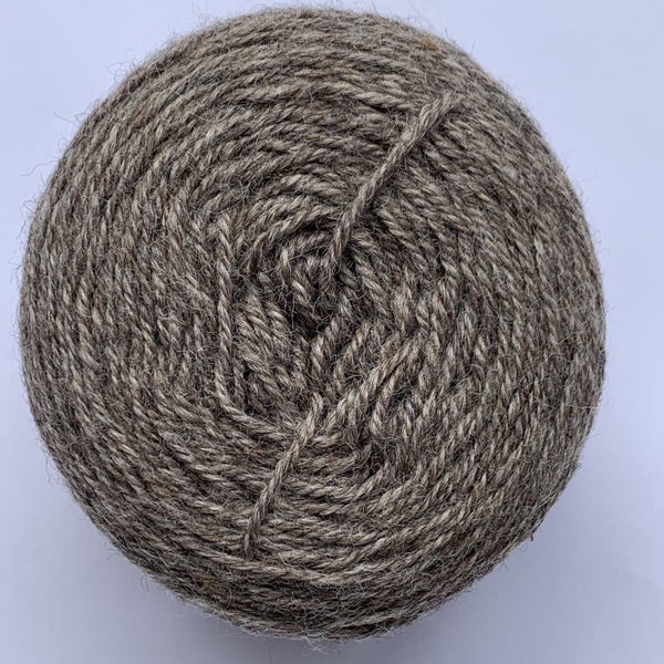 KNITTING YARN - NZ 100% PURE NEW WOOL - FOUR 190g BALLS Carousel 2