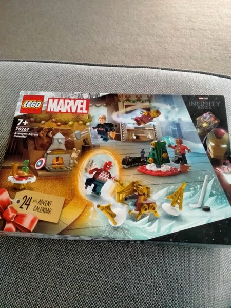 Lego Marvel Avengers Advent Calendar *Retired* Carousel 1