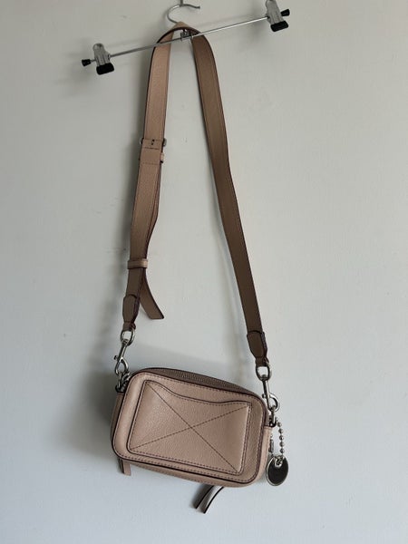 Marc Jacobs Camera Bag Carousel 1