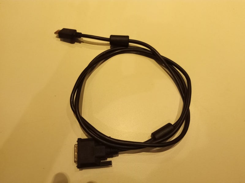 D Sub cable - $1 Reserve Carousel 1
