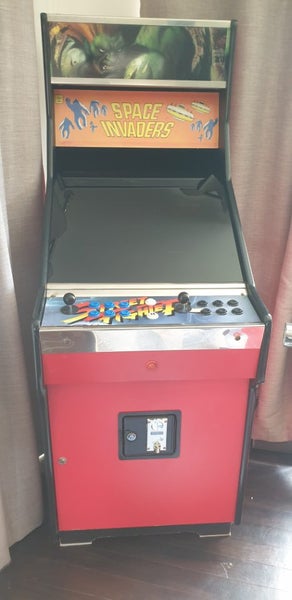 Arcade Machine Carousel 1