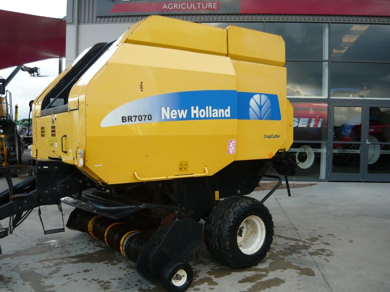 2008 New Holland BR7070 Carousel 1