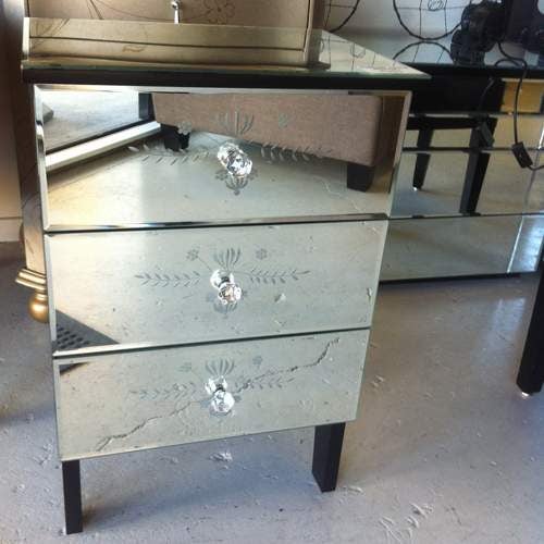 Venetian Patterned 3 Drawer Bedside Table *40% OFF* Last Floor Model Carousel 5