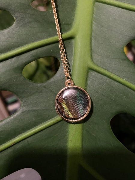 Peacock Feather and Resin Pendant (small) Carousel 2