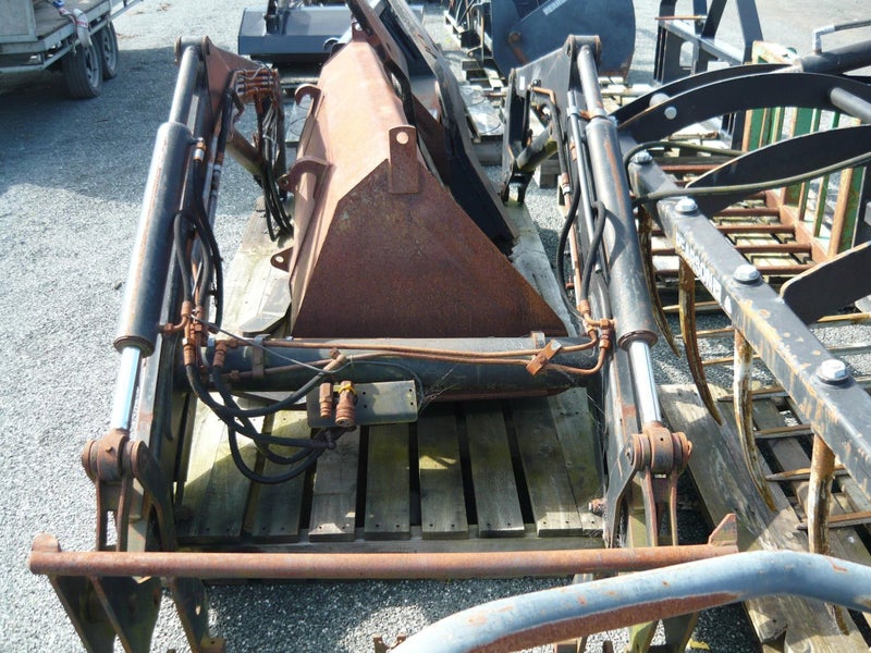 2000 Trima Loader Carousel 3