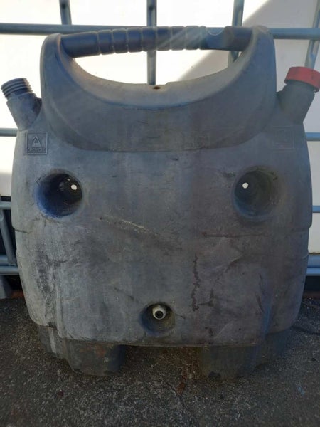Grey Water Blaster Chemical and Diesel Tank Carousel 1
