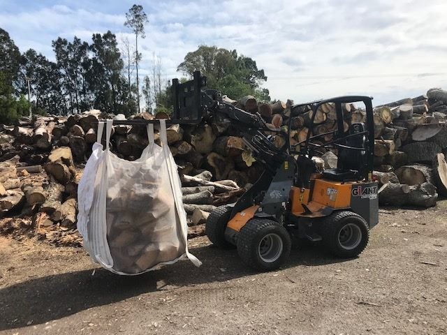 NEW UV Resistant and reusable firewood bags62863866336258114