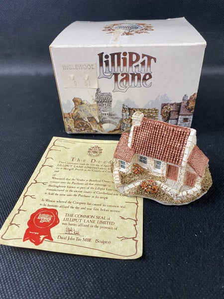 Boxed Lilliput Lane - 'Inglewood' with Deeds - Lot K1152 Carousel 1