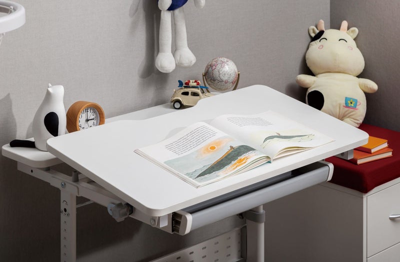 Kidpro Adjustable children desk62994465240067113