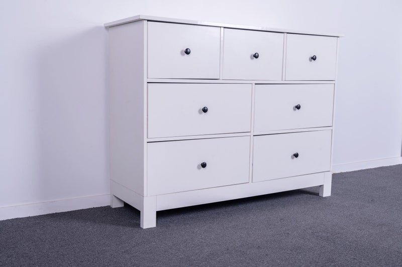 'Pamela' Chest of 7 White Drawers62863231079427112
