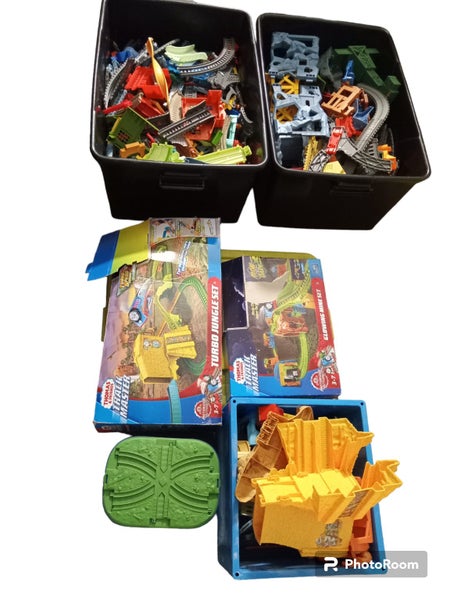 Full Sets of Various Thomas the Tank Engine Track Master Sets Carousel 1