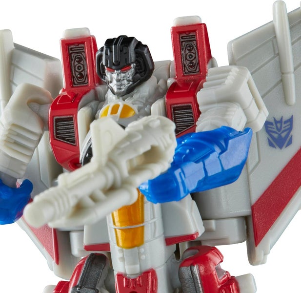 Transformers Generations: Studio Series Core Class Bumblebee Starscream Carousel 7