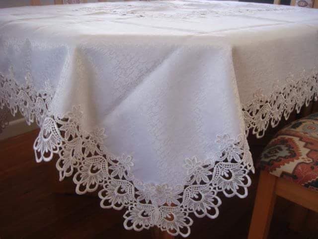 Table Runner White color 40cm x 150cm Carousel 2