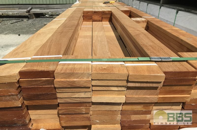 Hardwood Garapa decking 90x19 Carousel 1