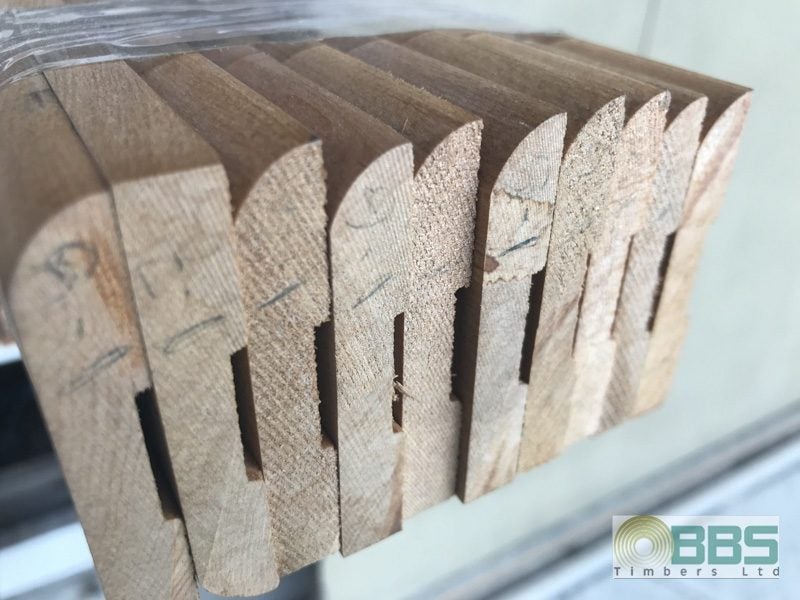 Rimu Architrave/Skirting moulding, Bullnose and bevel edge - 60x10 Carousel 1