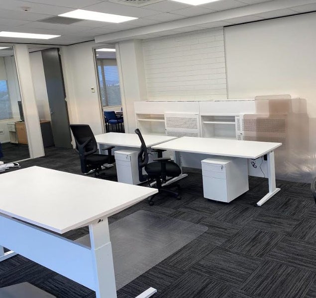 Sit/Stand Electric Desk - FREE DELIVERY @ BUY NOW WITHIN AUCKLAND628638666401311112