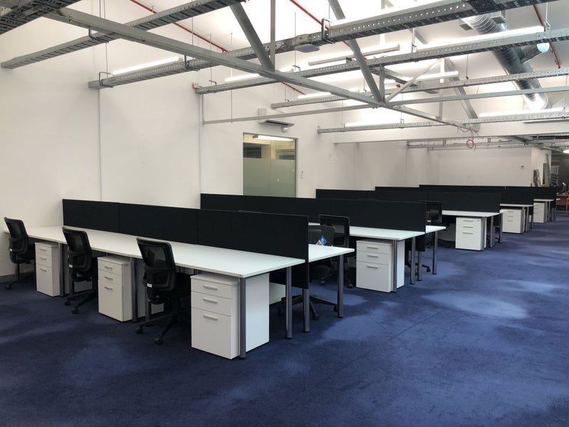 20 x White Desk- FREE DELIVERY @ BUY NOW PRICE ( Auckland) Carousel 1