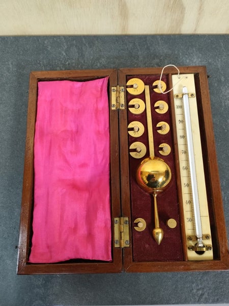 Sikes Hydrometer , Holborn vintage 1949, original case Carousel 1