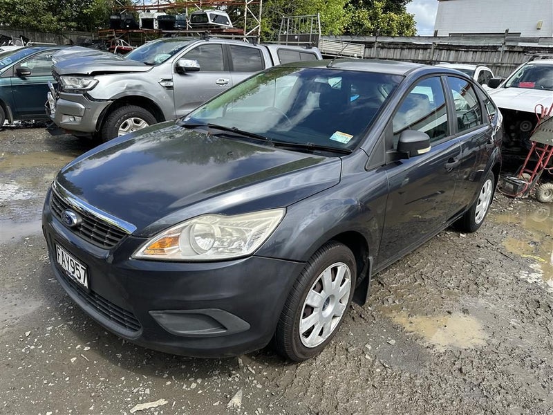 I want to buy any Holden and Ford cars 1998 on Carousel 1