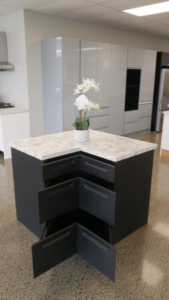 Fully assembled disply unit Corner Cabinet Carousel 2