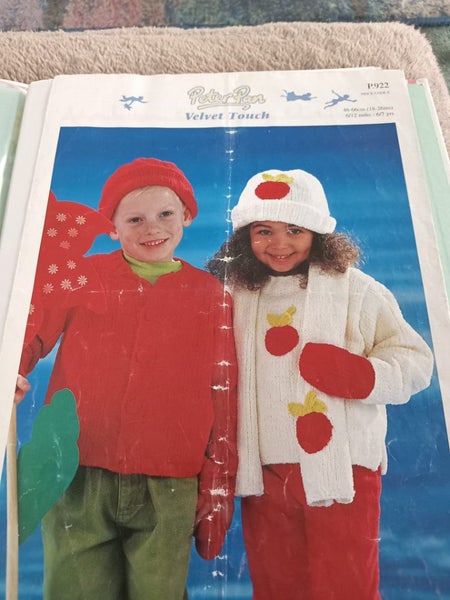 Child's Knitting Pattern Carousel 1