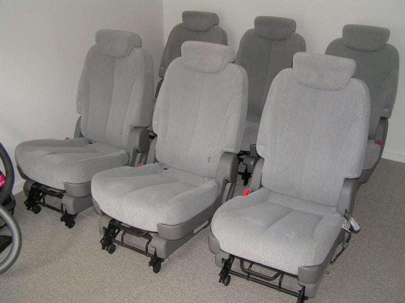 MANCAVE OR HOME THEATRE SEATING Carousel 1