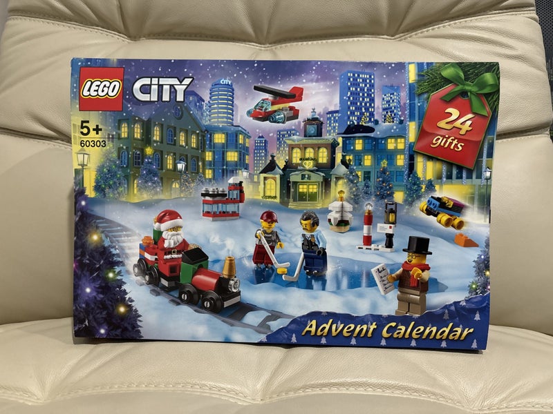 LEGO 60303 - City Advent Calendar 2021 ~RETIRED~! Carousel 1
