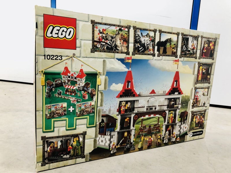 Lego Kingdoms Joust 10223 Carousel 8