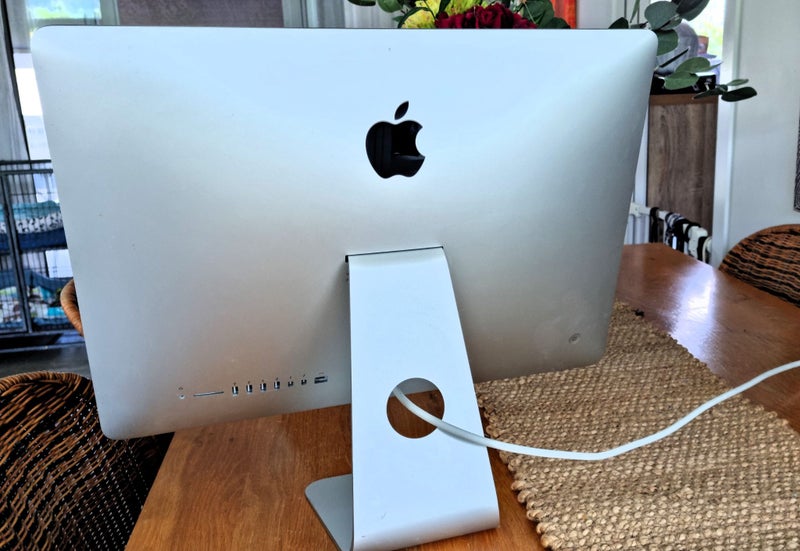 21.5'' imac macOS Sequoia 2024 Carousel 19