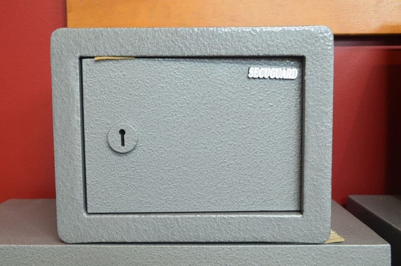 Secuguard Home/Office/Pistol Safe SHS1K Carousel 1