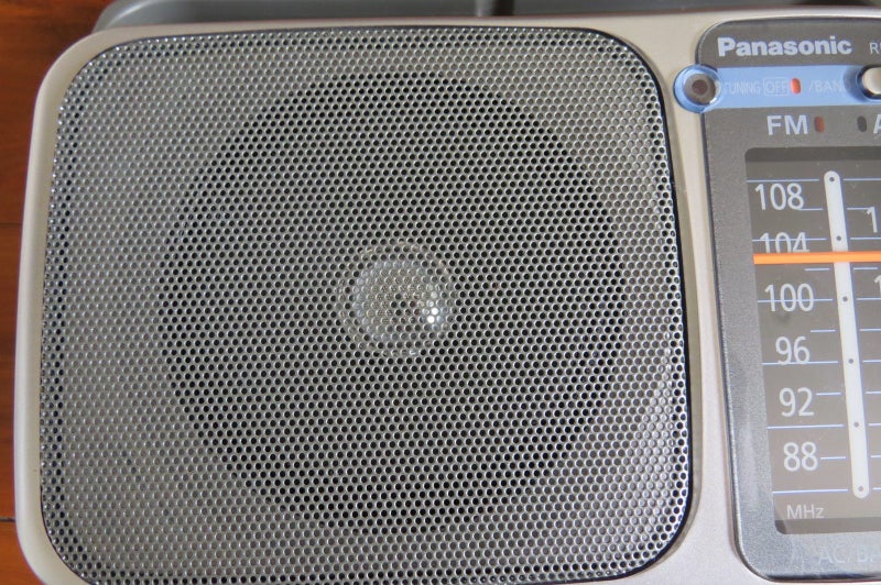 Panasonic RADIO AM-FM 2-BAND RECIEVER RF-2400D Carousel 11