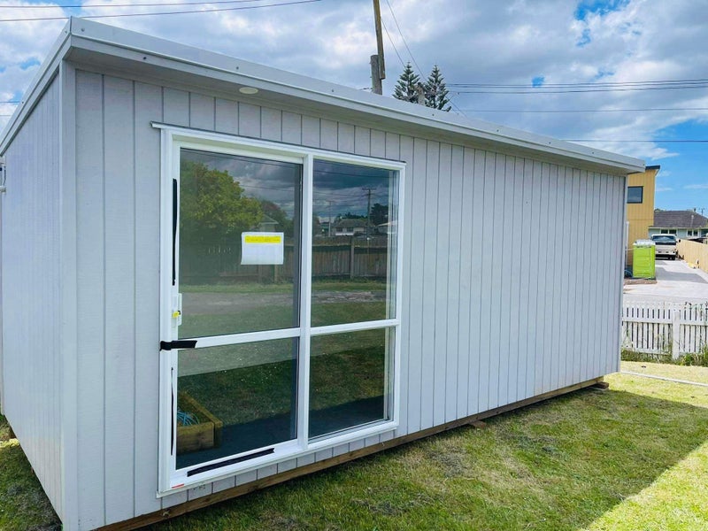 CABINS FOR RENT 6 x 2.4m from $150 / week Carousel 2