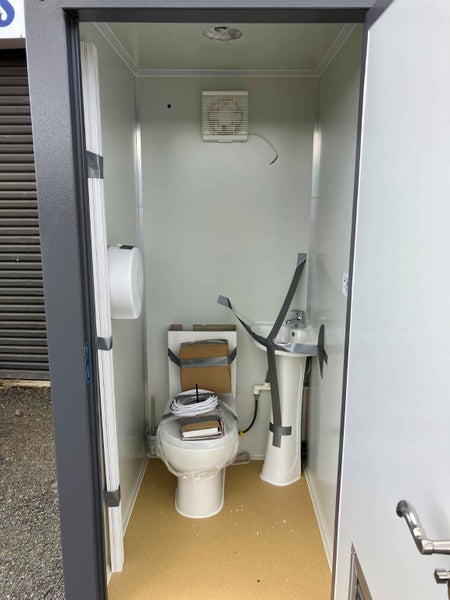 Double Toilet Ablution Block62957611095042113