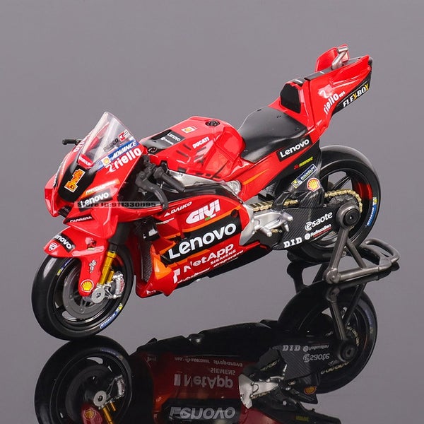 Maisto 1:18 2022 Yamaha Factory Racing Team #21 Morbidelli #20 Carousel 6