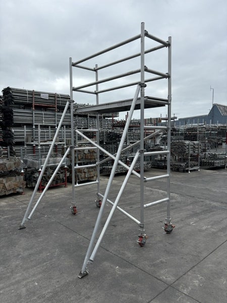 Ali Mobile Scaffold S30 with Stabilizer Carousel 1