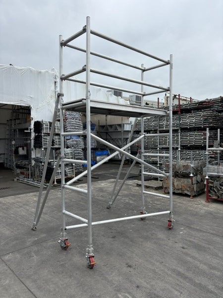 Ali Mobile Scaffold S30 with Stabilizer Carousel 2