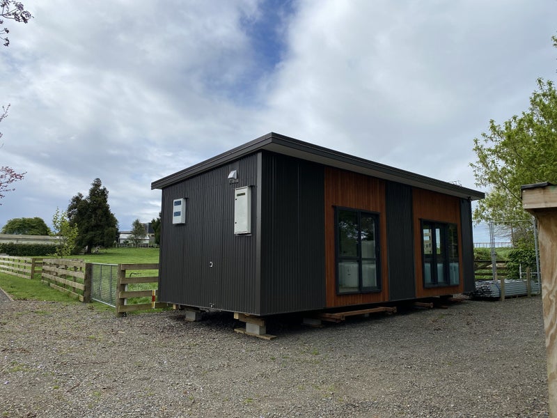 38m2 Tiny home, 10m x 3.8m. Waikato Council COC compliant. READY NOW, TURN KEY63003850672130112