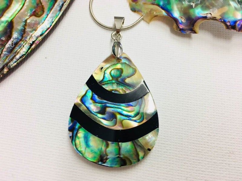 Paua Shell Pendant Carousel 1