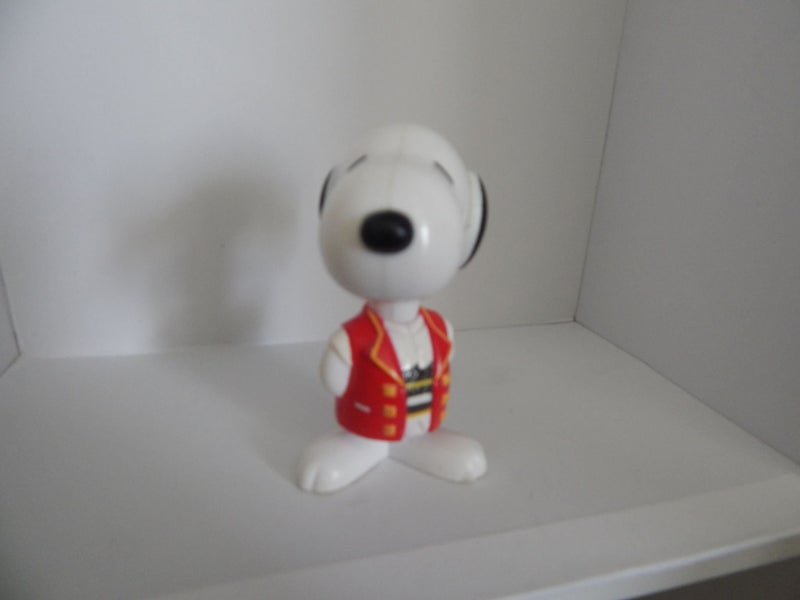 Snoopy Peanuts Toy Carousel 1