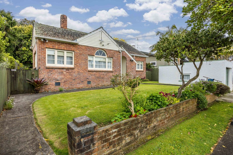 29 Aroha Avenue, Sandringham, Auckland City, Auckland