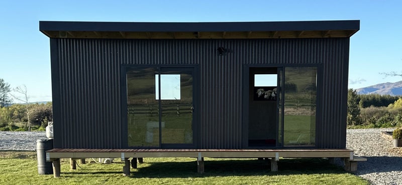 Portable Cabin/Sleep out with bathroom 7.4 x 4.8 Carousel 2