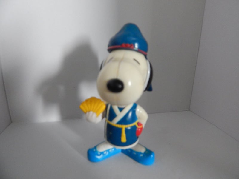 Snoopy Peanuts Toy Carousel 1