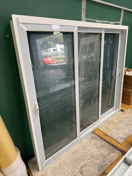 New Sliding 3 Panel Aluminium Door 2.4m x 2m Carousel 2